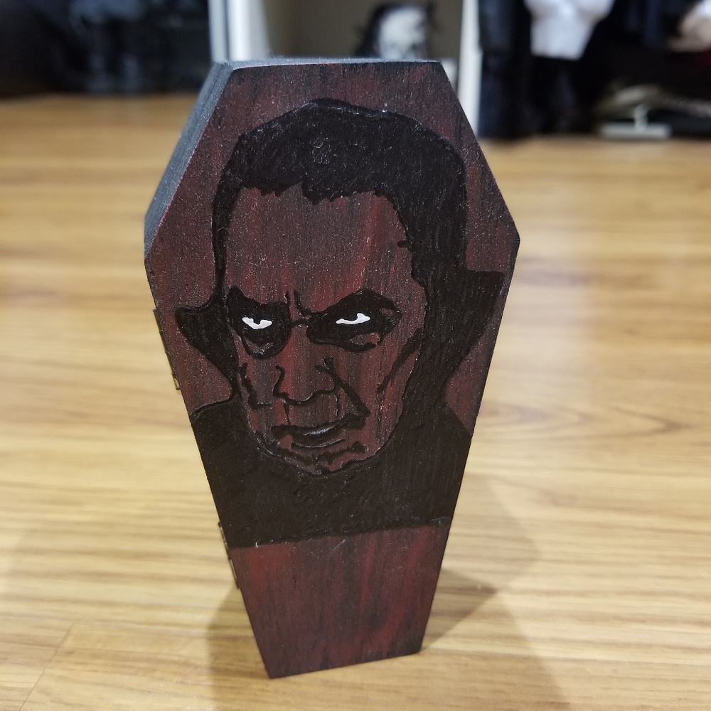 Bela Lugosi Dracula coffin Box